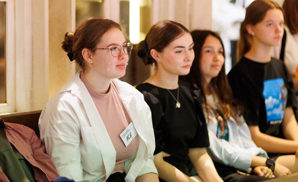 Присоединяйся к новому потоку Школы современного историка для абитуриентов