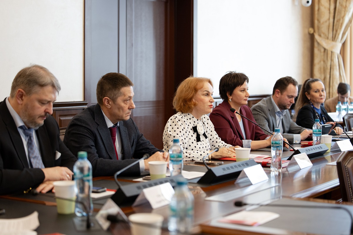 В Академии подвели итоги 30-летия Семейного кодекса России