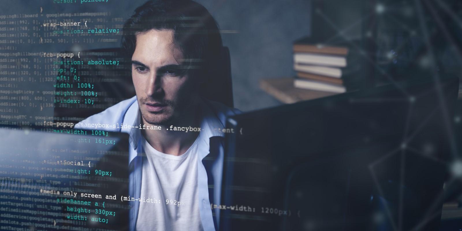 Котяков: за пять лет занятость в сфере информации и связи выросла на 20%