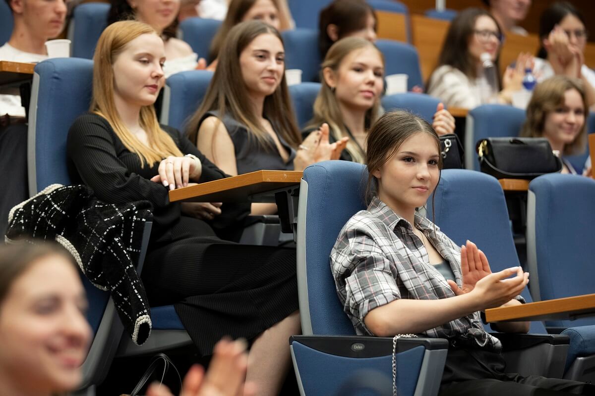 «Дни ориентиров»: Академия представила новую программу адаптации первокурсников